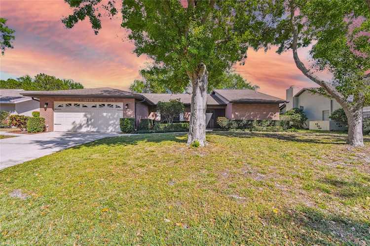 8511 10th Ave NW Bradenton, FL 34209