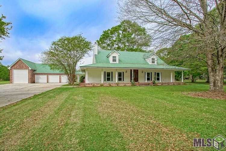22589 Green Acres Blvd Denham Springs, LA 70726