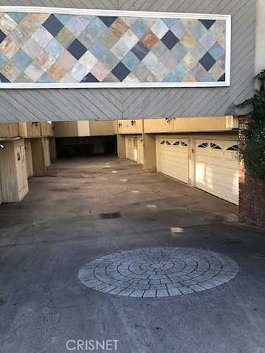 14148 Burbank Blvd #9 Sherman Oaks, CA 91401