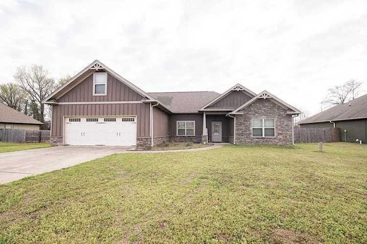 38 Winter Hawk Drive Fort Mitchell, AL 36856