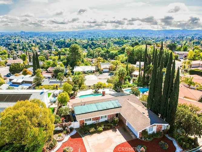 5926 Rod Ave Woodland Hills, CA 91367