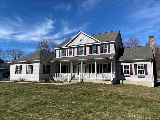 4 Cobblestone Court Prospect, CT 06712