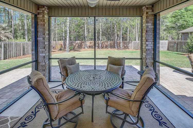 5 Concert Court Freeport, FL 32439