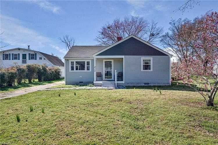 215 Algonquin Rd Hampton, VA 23661