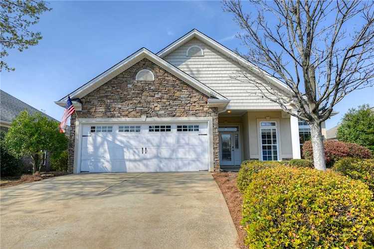 4002 Stratford Ln Opelika, AL 36801