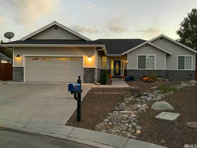 2022 Clover Ct Carson City, NV 89703-7368