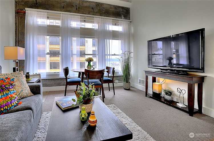 1101 A St #803 Tacoma, WA 98402
