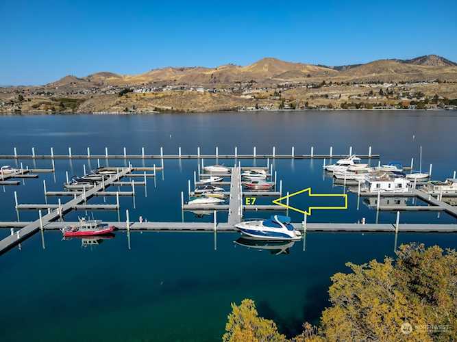 1350 W Woodin Ave #E7 Chelan, WA 98816