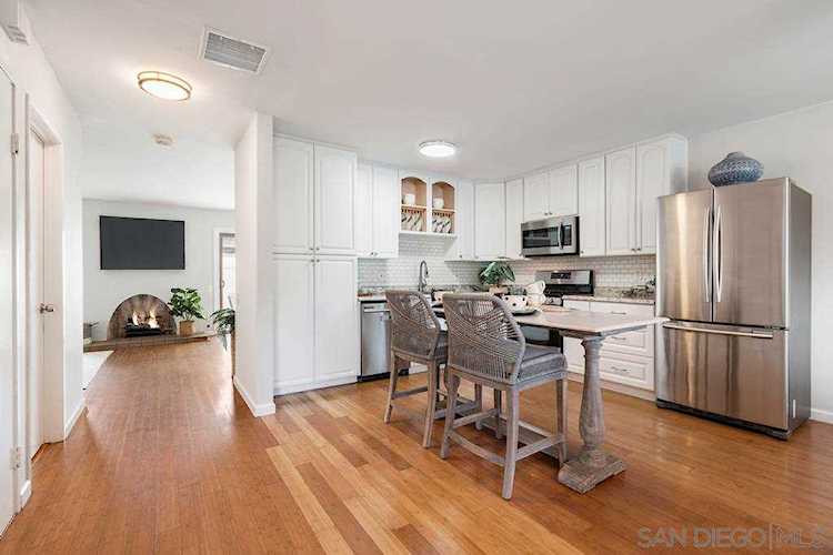 3281 Loma Riviera San Diego, CA 92110
