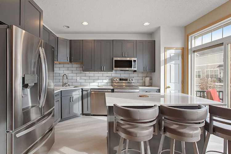 3805 Bakken Boulevard Columbia Heights, MN 55421