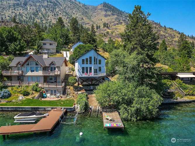 37 Driftwood Ln Chelan, WA 98816