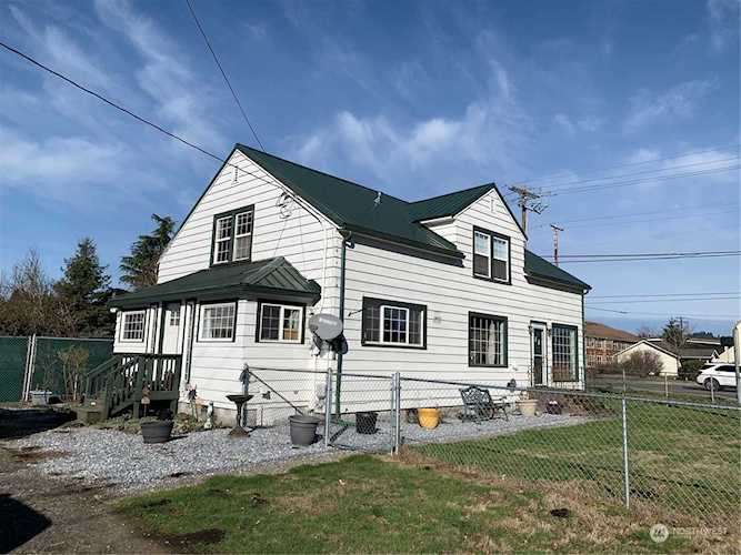 1625 N Pearl St Centralia, WA 98531