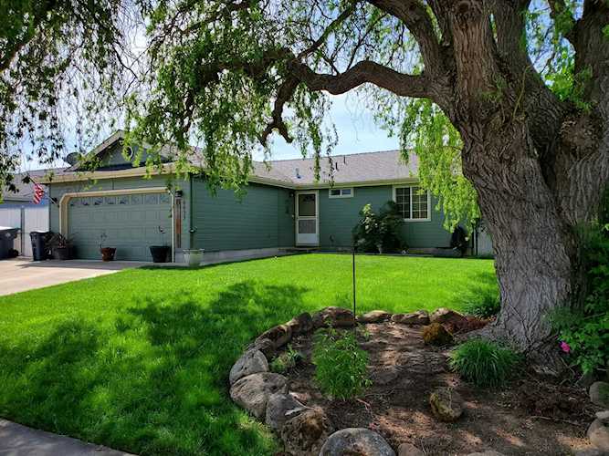 8023 25th St White City, OR 97503