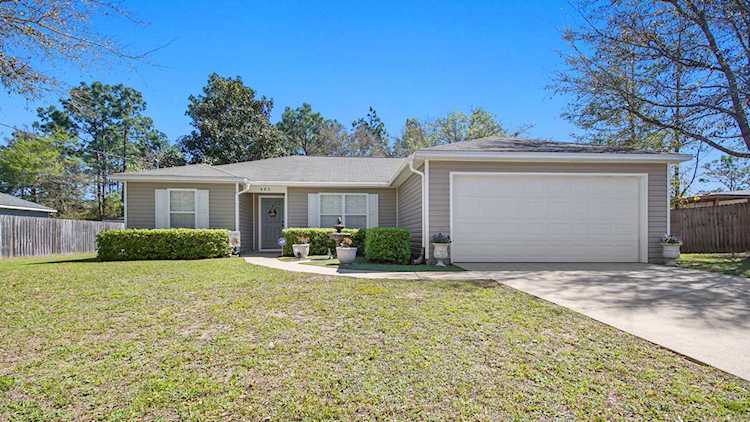 485 E Renoir Road Defuniak Springs, FL 32433