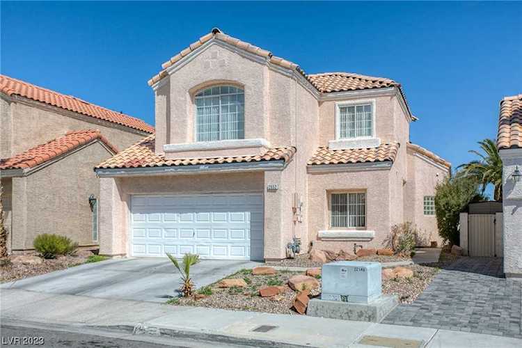 2552 Silver Shadow Dr Las Vegas, NV 89108