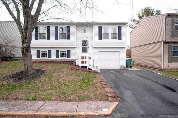 7646 Charlesway Drive Worthington, OH 43085