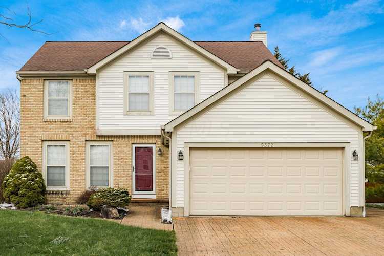 For Sale: $358,000 A home for sale for sale at 9372 Harness Place Pickerington, OH 43147 - Fairfield. MLS 223006967 - Welcome to Bentwood Farms Subdivision! This well-maintained and updated home has so much to offer.... Photo 1