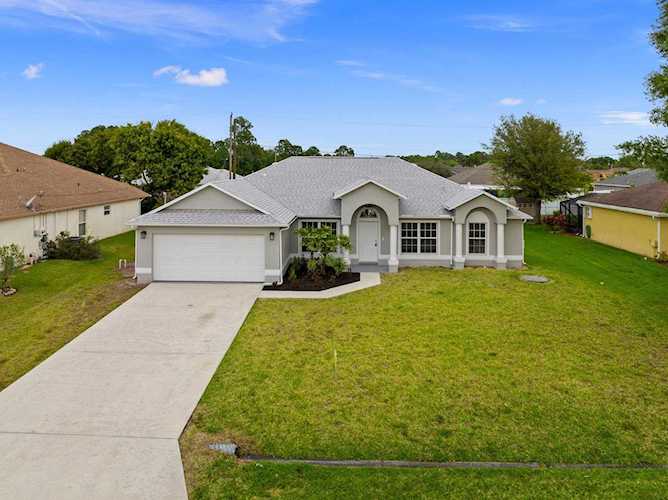 1431 SW Dimperio Avenue Port Saint Lucie, FL 34953