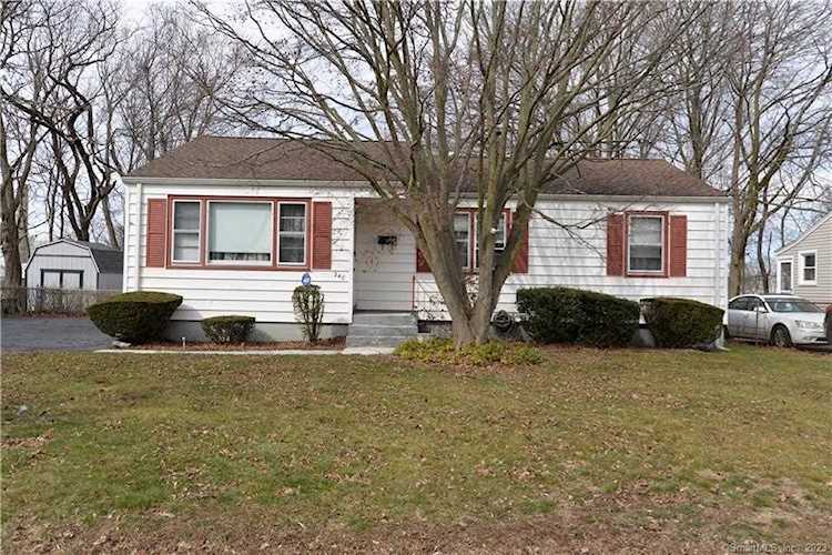240 Elaine Terrace New Haven, CT 06512