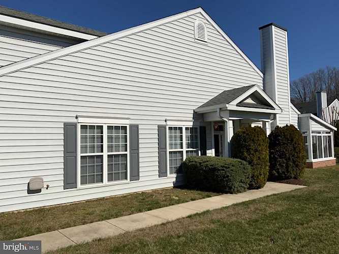 226 Williamsburg Circle La Plata, MD 20646 | MLS MDCH2021128 Photo 1