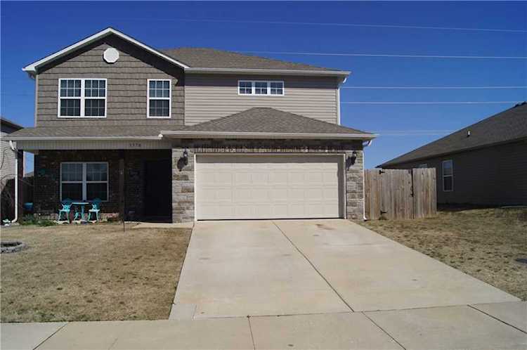1570 Edinburgh Dr Centerton, AR 72719