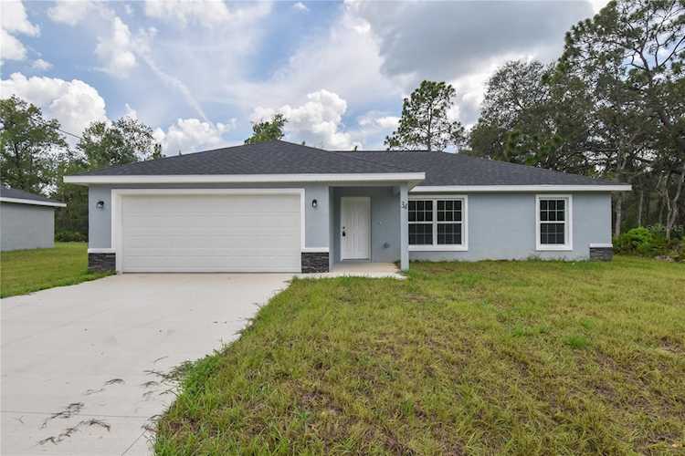 34 Malauka Ln Ocklawaha, FL 32179