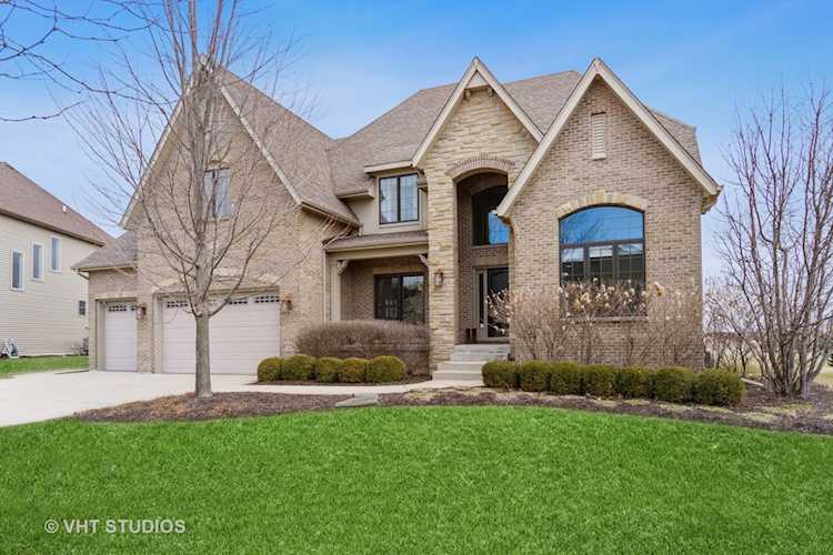 27023 Thornwood Blvd Plainfield, IL 60585