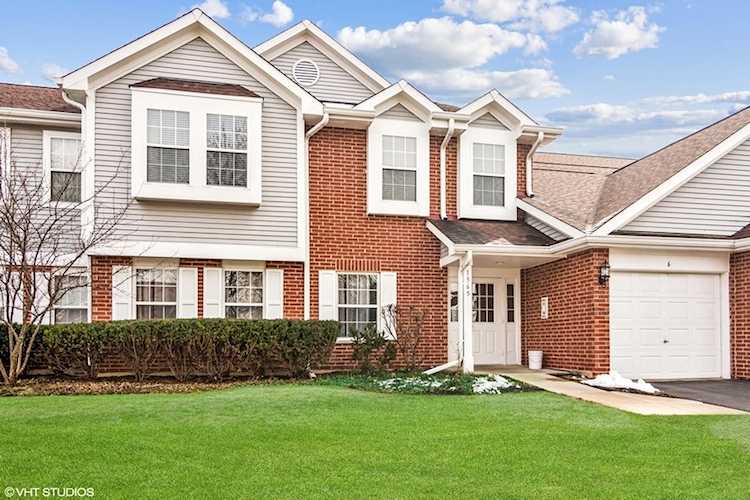 1565 Thornfield Ln #6 Roselle, IL 60172