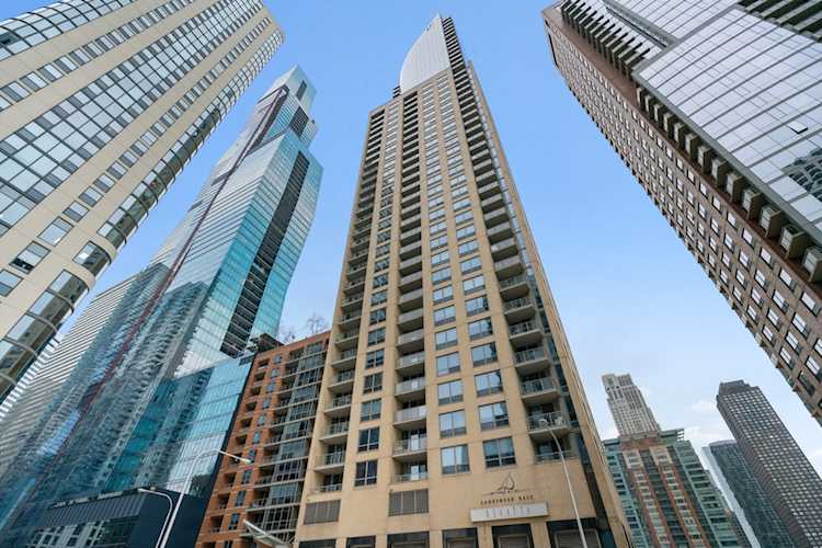 420 E Waterside Dr #2203 Chicago, IL 60601