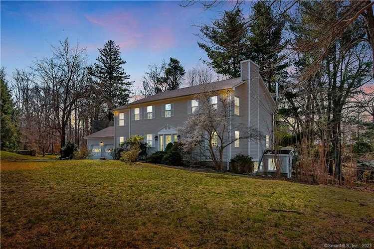 62 Summit Ridge Road Stamford, CT 06903