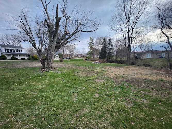 9760 Washington New Martinsburg Road Washington Court House, OH 43160