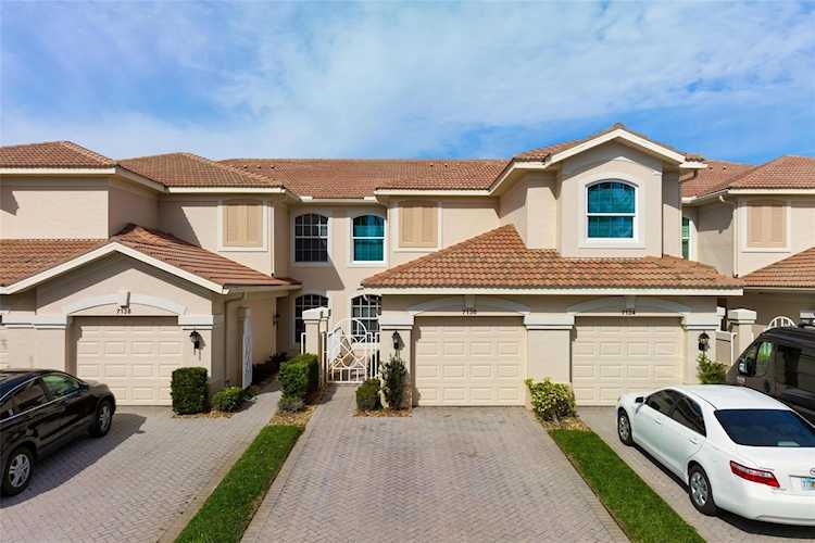 7136 Prosperity CIRCLE #1304 Sarasota, FL 34238
