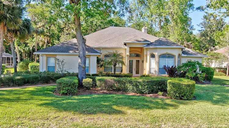 14 Clementina Ct Palm Coast, FL 32137