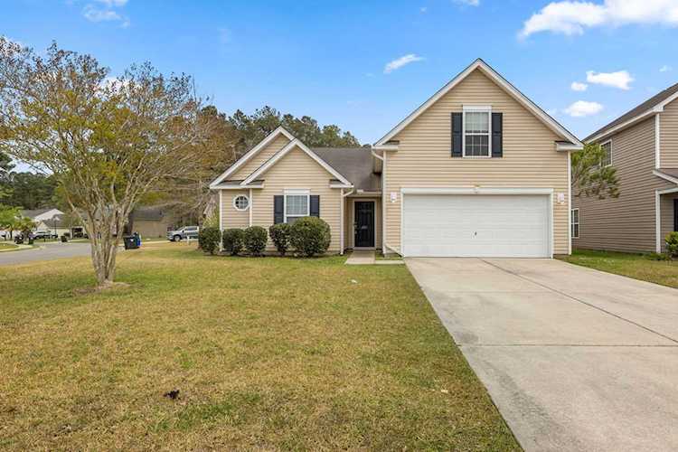 201 Sparkleberry Ln Ladson, SC 29456