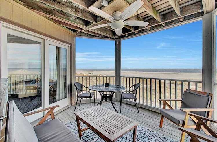 9000 Palmetto Dr Isle of Palms, SC 29451