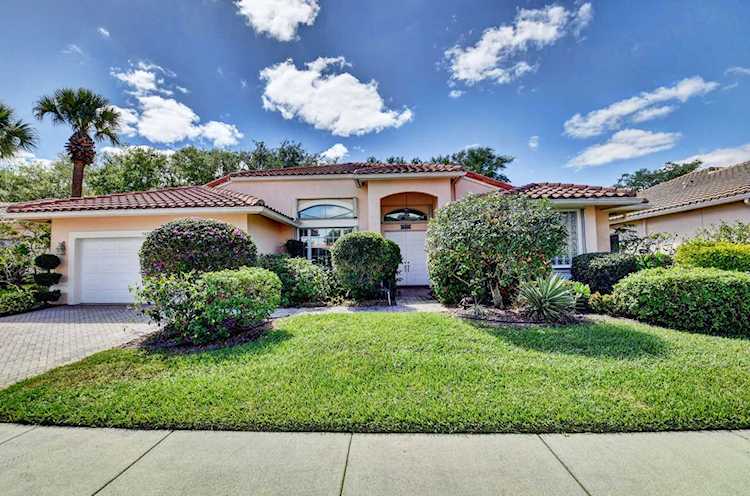 5422 Landon Circle Boynton Beach, FL 33437