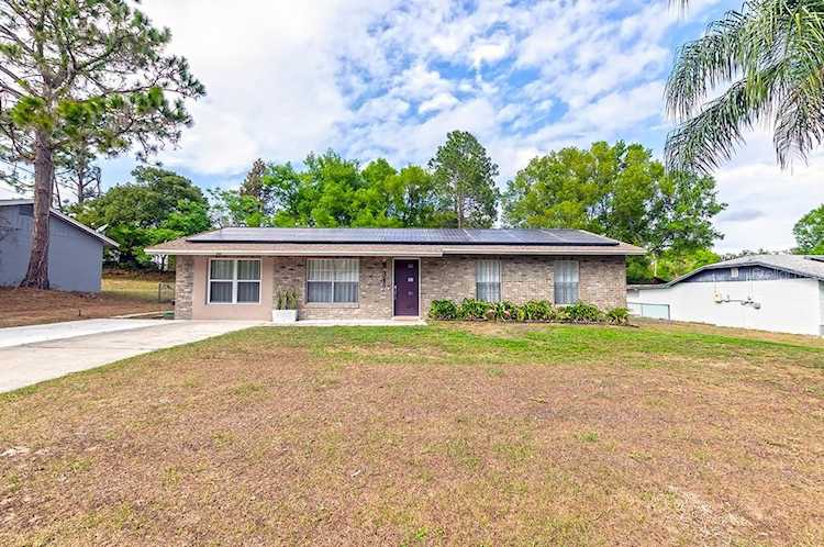 317 E Primrose Ln Lady Lake, FL 32159