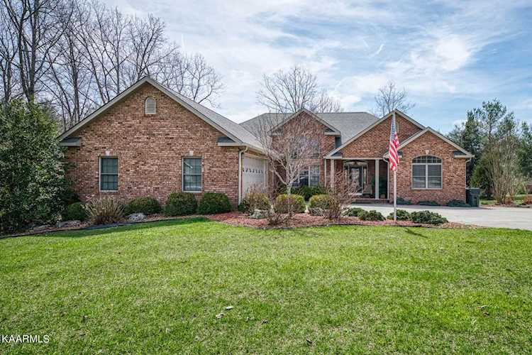 84 Woodhaven Dr Crossville, TN 38571