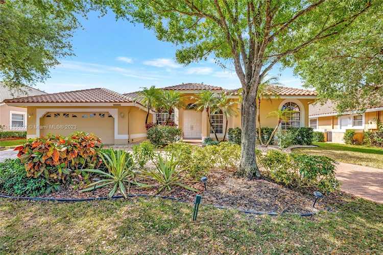 12714 NW 18th Ct Coral Springs, FL 33071