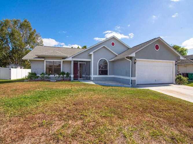1442 SW Glastonberry Avenue Port Saint Lucie, FL 34953
