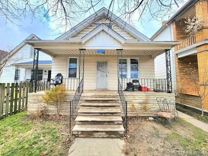 7176 Waldo St Detroit, MI 48210 home for sale, MLS#20230019799 | Dwellings Michigan Real Estate Photo 1