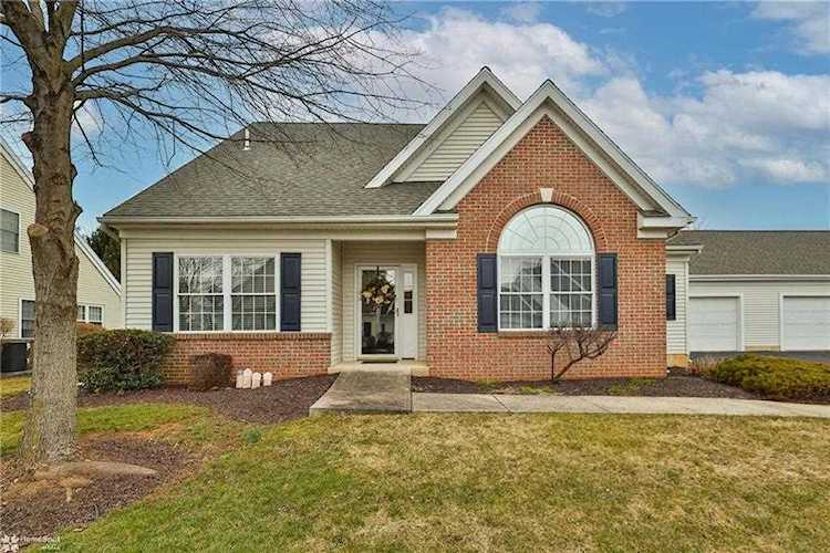 4913 Steeplechase Dr Macungie, PA 18062