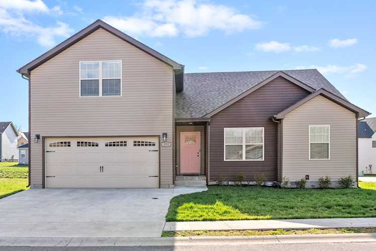 302 Lugano Ln Clarksville, TN 37040