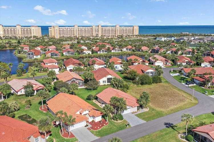 9 San Luis Ln Palm Coast, FL 32137