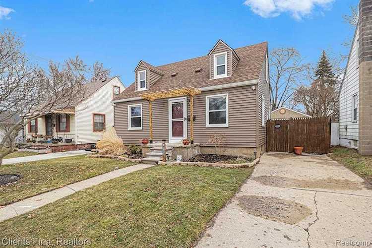 4655 S Hubbard St Wayne, MI 48184 | MLS 20230018071 Photo 1
