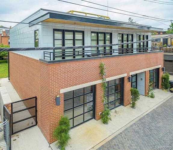 649 W Alexandrine St Detroit, MI 48201