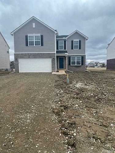 32361 N Salt River Circle New Haven Vlg, MI 48048
