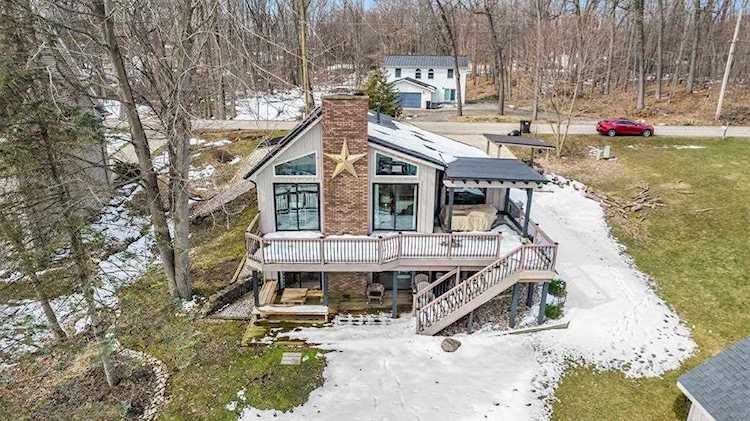 205 Westshore Dr Liberty Twp-Jackson, MI 49249 home for sale, MLS#55023007909 | Dwellings Michigan Real Estate Photo 1