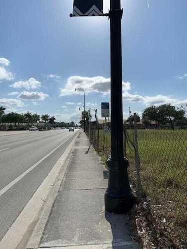 Address Withheld Hallandale Beach, FL 33009 | MLS A11358162 Photo 1