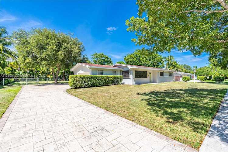 7445 SW 128th St Pinecrest, FL 33156
